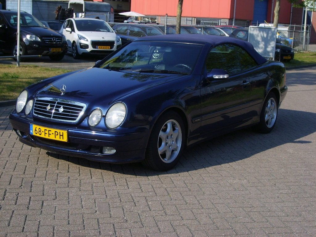 Mercedes-Benz CLK-Klasse Cabrio 200 Elegance Automaat Bijtel, Automaat, 1998 cc, Stoelverwarming, Zwart