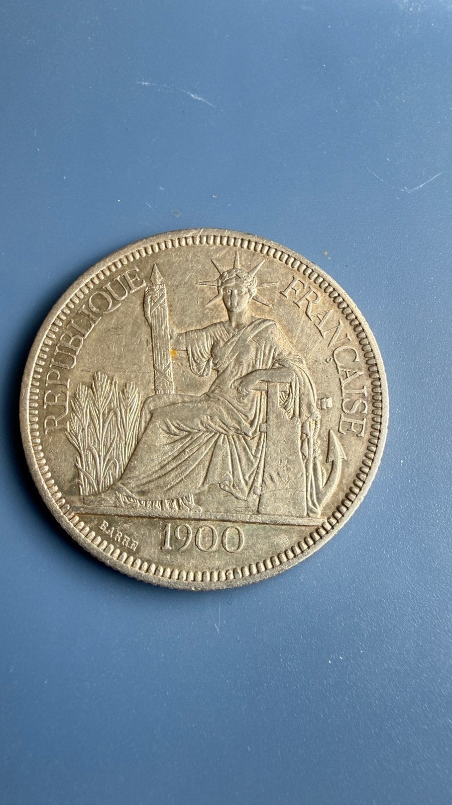 1900A FRENCH INDO-CHINA 1 Piastre, Postzegels en Munten, Verzenden