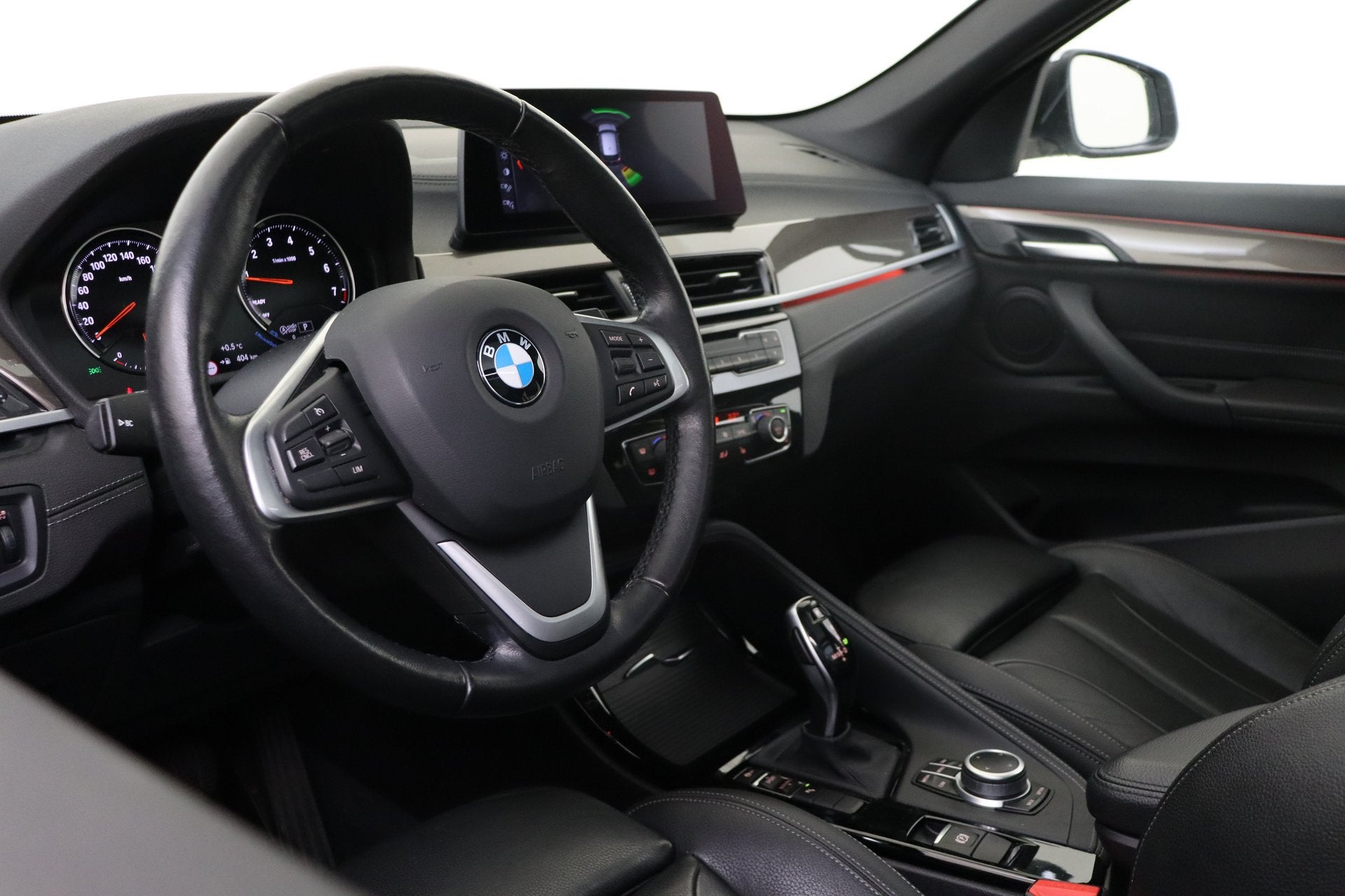 BMW X1 sDrive20i High Executive xLine Automaat / Trekhaak /, Auto's, Met garantie (alle), Bedrijf, SUV of Terreinwagen, 84 €/maand