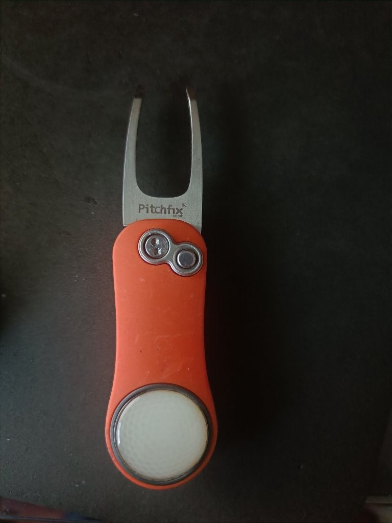 GOLF PITCHFORK PITCHFIX INKLAPBAAR Divot tool, Verzenden, Zo goed als nieuw, Overige typen, Overige merken