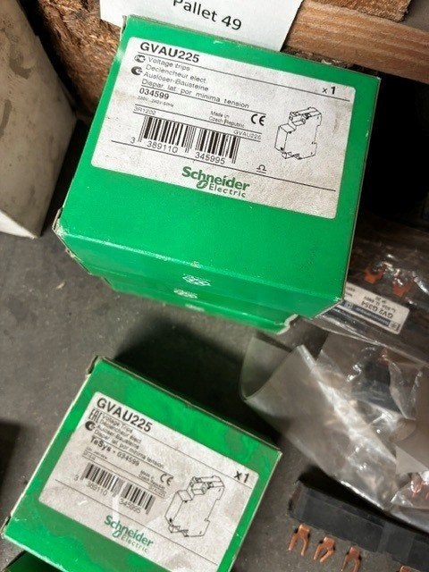 Lot Schneider GV2 accessoires – verdeelrails & contacten, Ophalen of Verzenden, Zo goed als nieuw, Schneider Electric, Overige typen