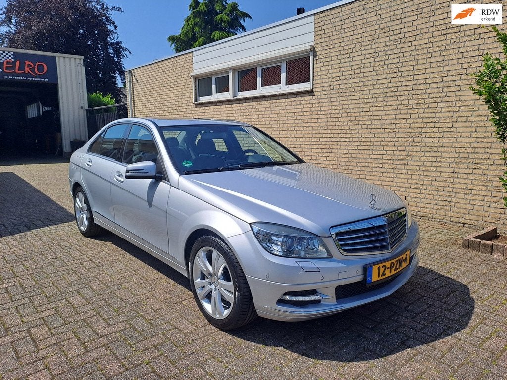 Mercedes-Benz C-klasse 300 Elegance 4-Matic, Auto's, Mercedes-Benz, Automaat, Euro 5, Zwart, 1535 kg