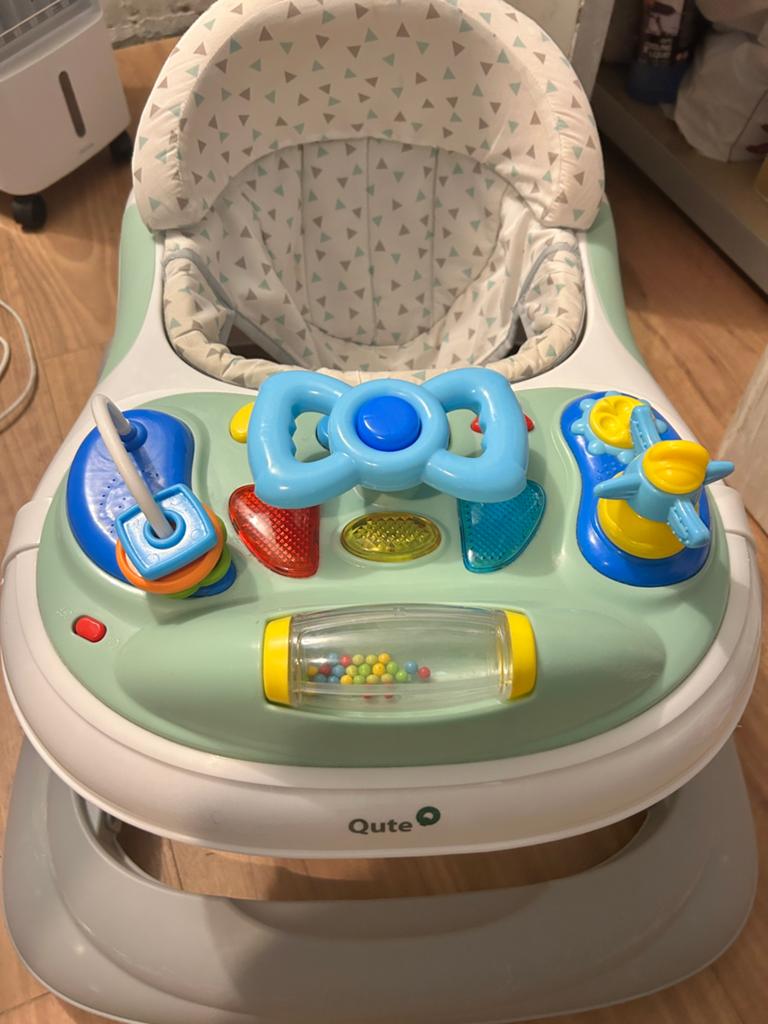 Baby loopstoel / loopstoel Qute – in goede staat, Kinderen en Baby's, Speelgoed | Babyspeelgoed, Zo goed als nieuw, Overige typen