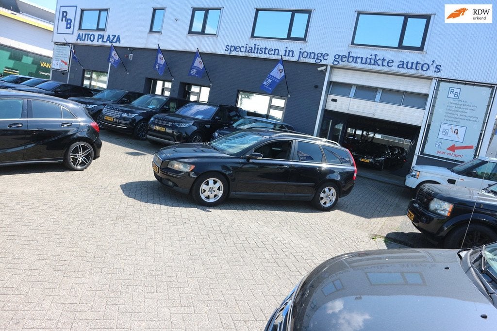 Volvo V50 2.4 Momentum / AIRCO, Auto's, 700 kg, Zwart, Origineel Nederlands, 1500 kg