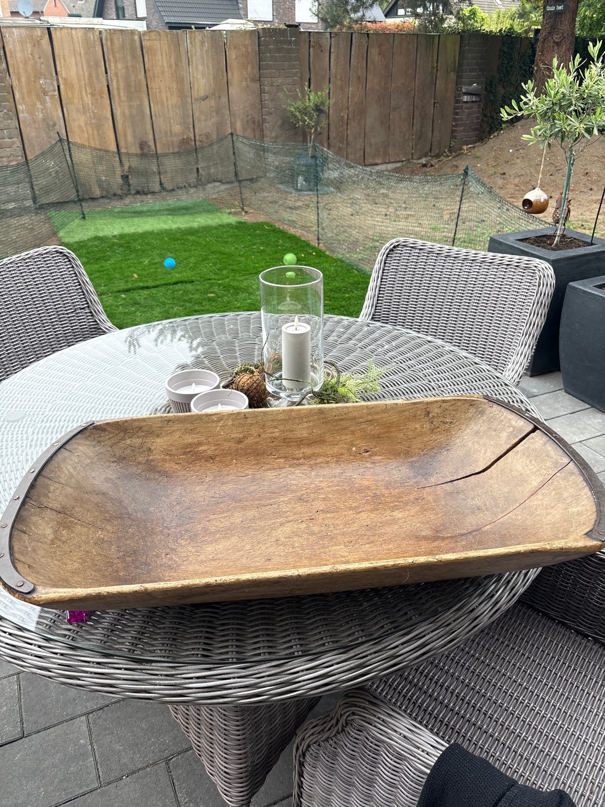Grote  houten trog/deegbak met ijzerbeslag, Ophalen, Gebruikt