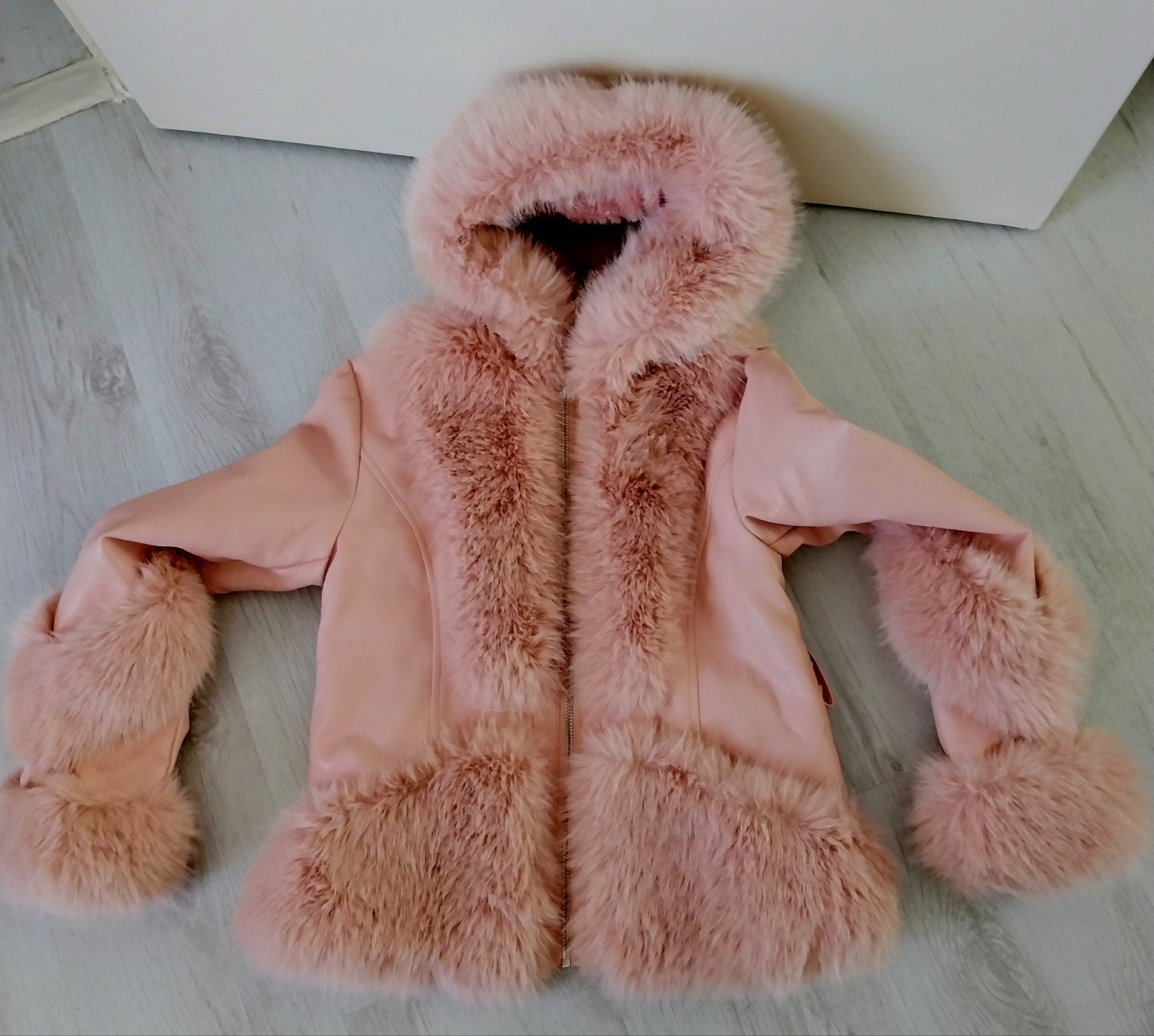 Roze winterjas met bont voor meisjes, Ophalen of Verzenden, Gebruikt, Yoyo S.Z., Meisje