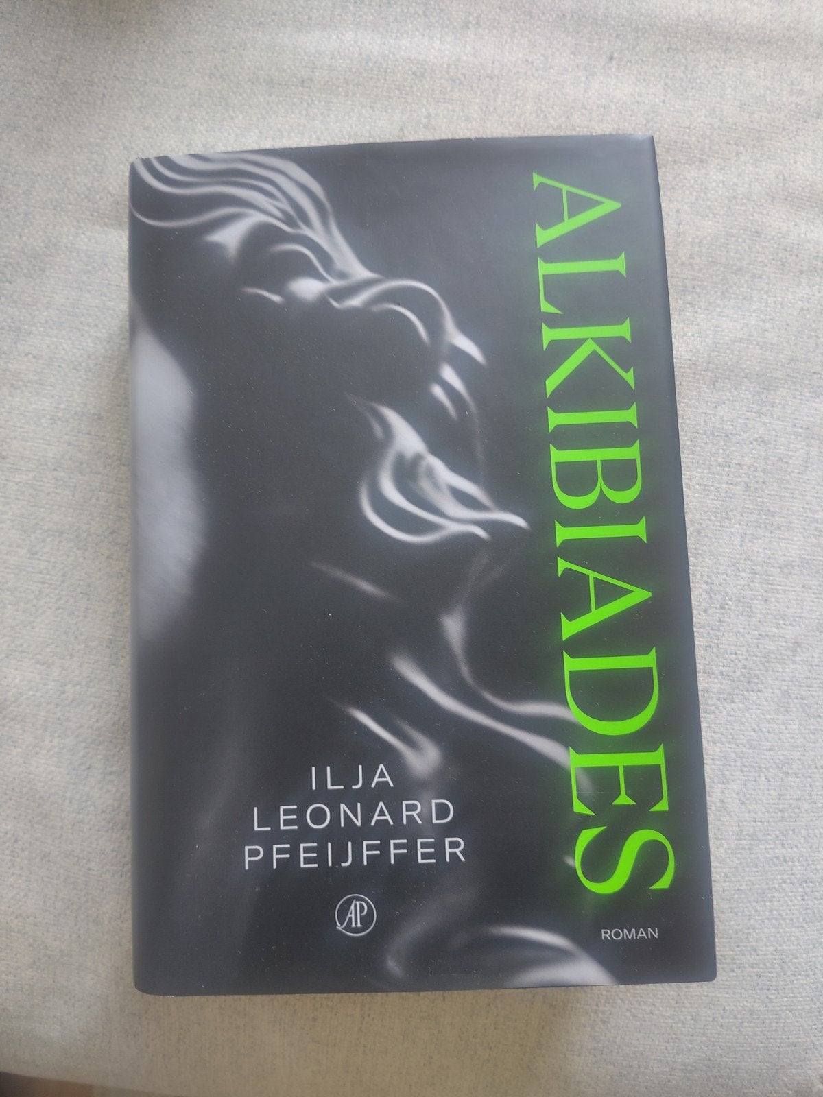 Alkibiades - Ilja Leonard Pfeijffer (Roman), Ophalen of Verzenden, Zo goed als nieuw, Ilja Leonard Pfeijffer, Nederland