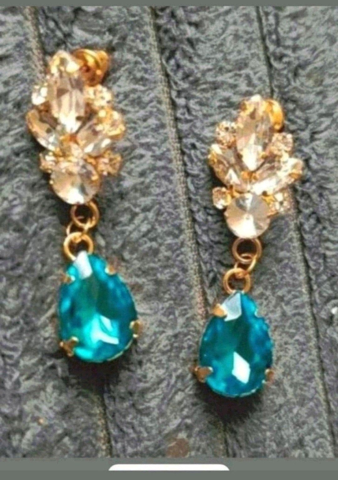 oorbellen blauwe steen, Verzenden, Nieuw, Goud, Knopjes of Stekers
