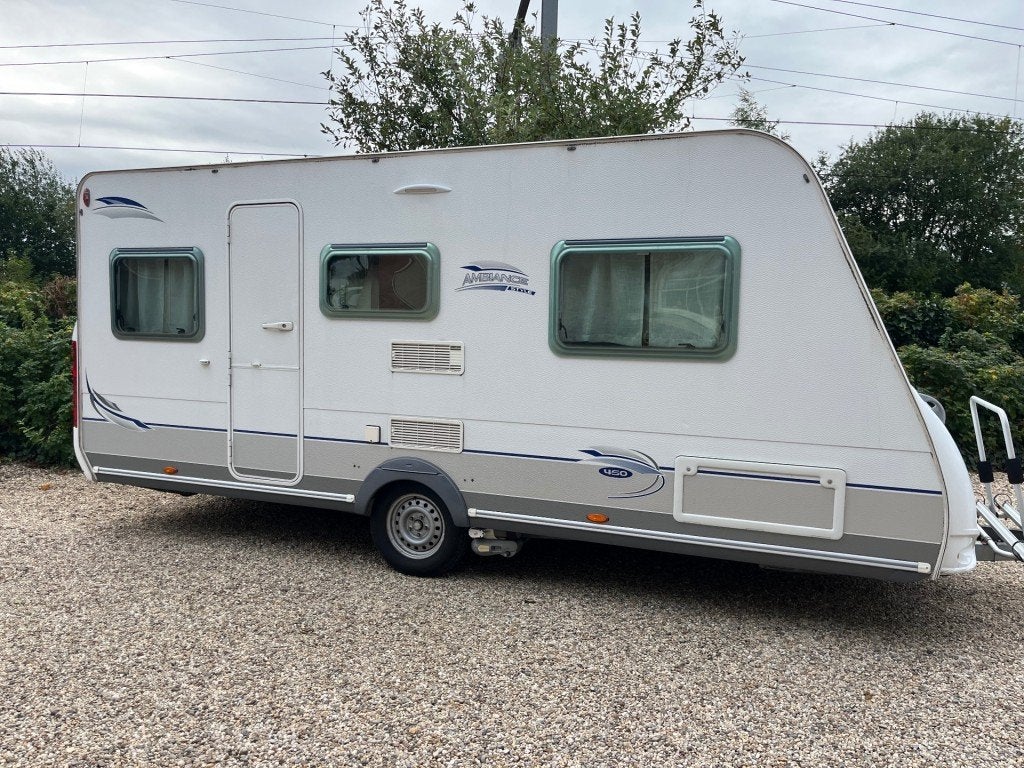 Caravelair 450 Ambiance Style Enkele bedden, rondzit, mover,, Trigano VDL (Caravelair), Bedrijf, 4 tot 5 meter, 1 Avenue de Rochebonne, 07300 Tournon-sur-Rhône, France
