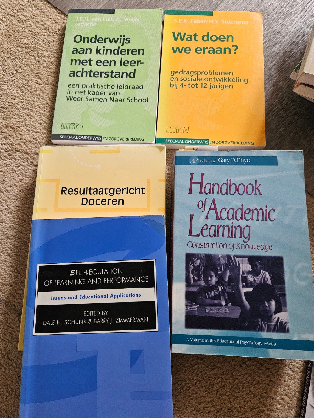 Diverse boeken over onderwijs en psychologie, Ophalen, Gamma, Gelezen, HBO