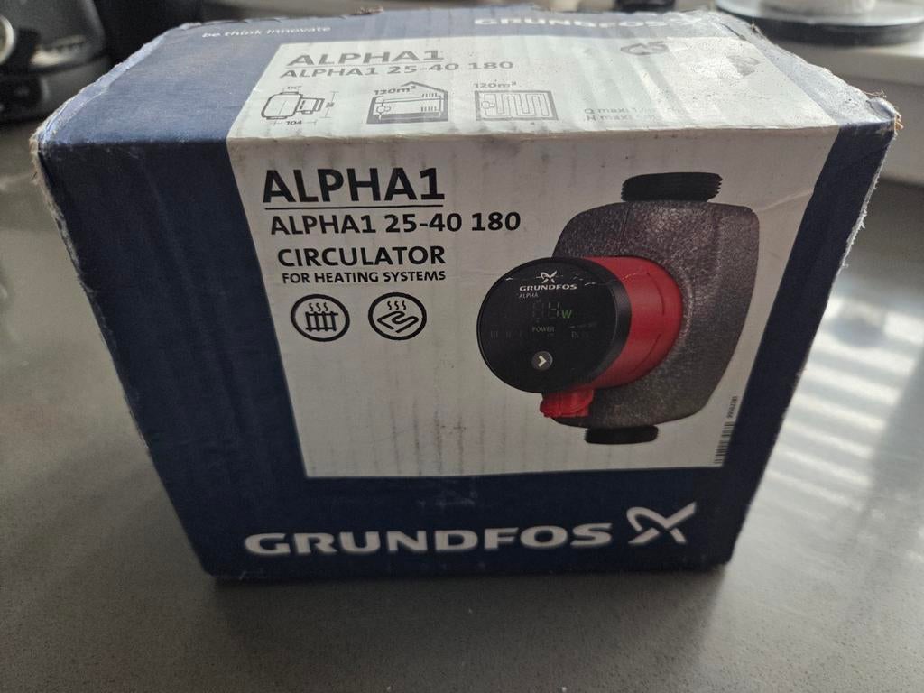 Grundfos ALPHA1 25-40 180 circulatiepomp voor verwarming, Doe-het-zelf en Verbouw, Verwarming en Radiatoren, Ophalen of Verzenden
