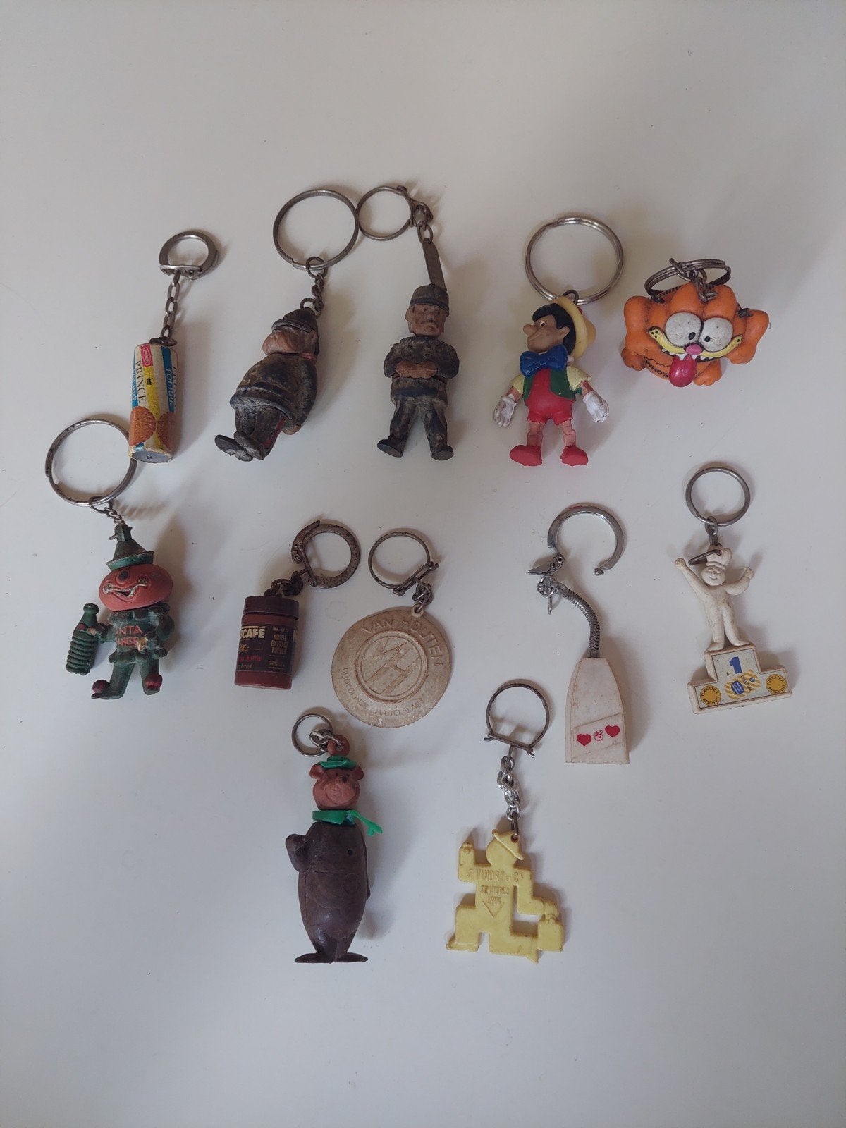 Set van 11 Vintage Sleutelhangers - Diverse Figuren, Verzamelen, Ophalen of Verzenden, Gebruikt, Knuffel of Figuurtje