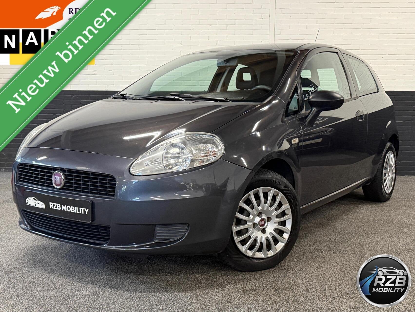 Fiat Grande Punto 1.2 Dynamic Airco APK 8/27 NAP All seasons, 1242 cc, 4 cilinders, Grande Punto, Origineel Nederlands