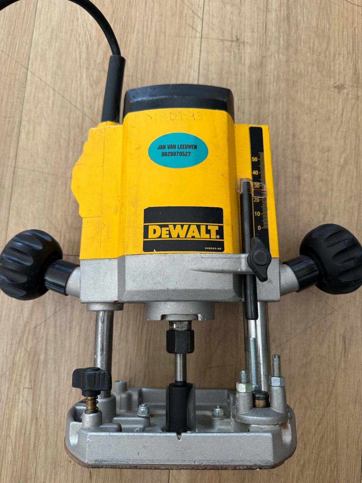 Dewalt Bovenfrees DW614 Professioneel met Slabloomring 27mm, Ophalen of Verzenden, Gebruikt, Elektrisch, Bovenfrees