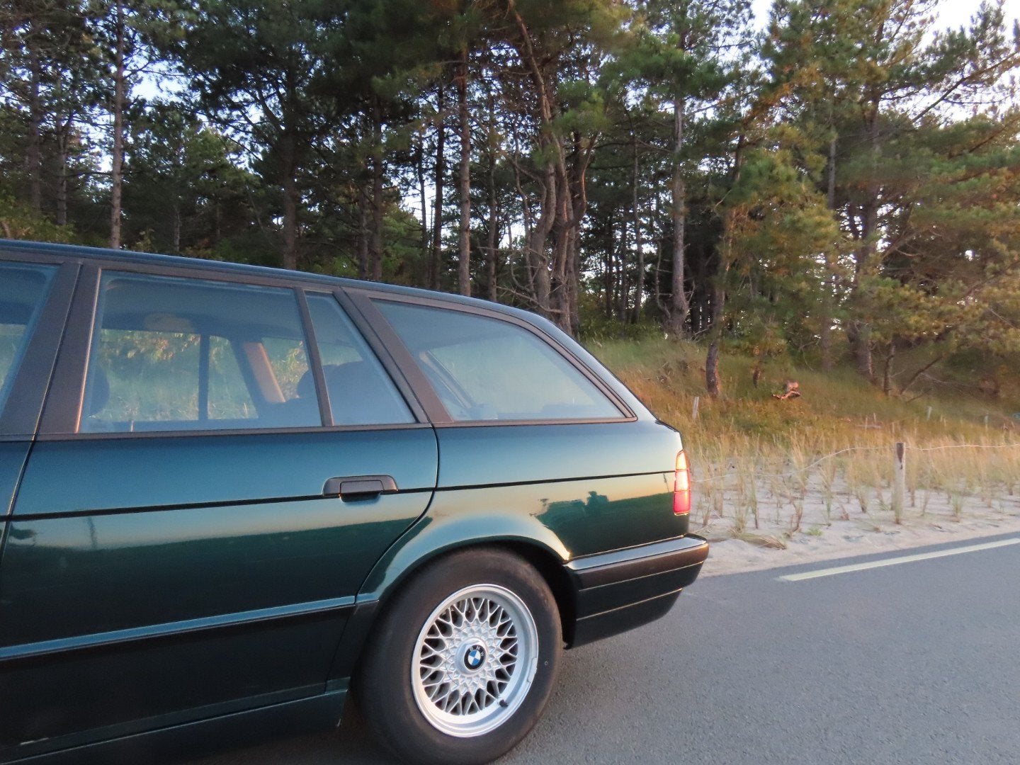 BMW E34 525i Touring handgeschakeld 1995 Groen, 1800 kg, Stationwagon, Handgeschakeld, Grijs