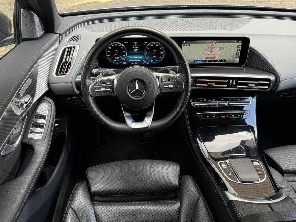 Mercedes-Benz EQC 400 4MATIC AMG Line 80 kWh | 360 camera |, Auto's, Mercedes-Benz, Automaat, Zwart, 2395 kg, 80 kWh
