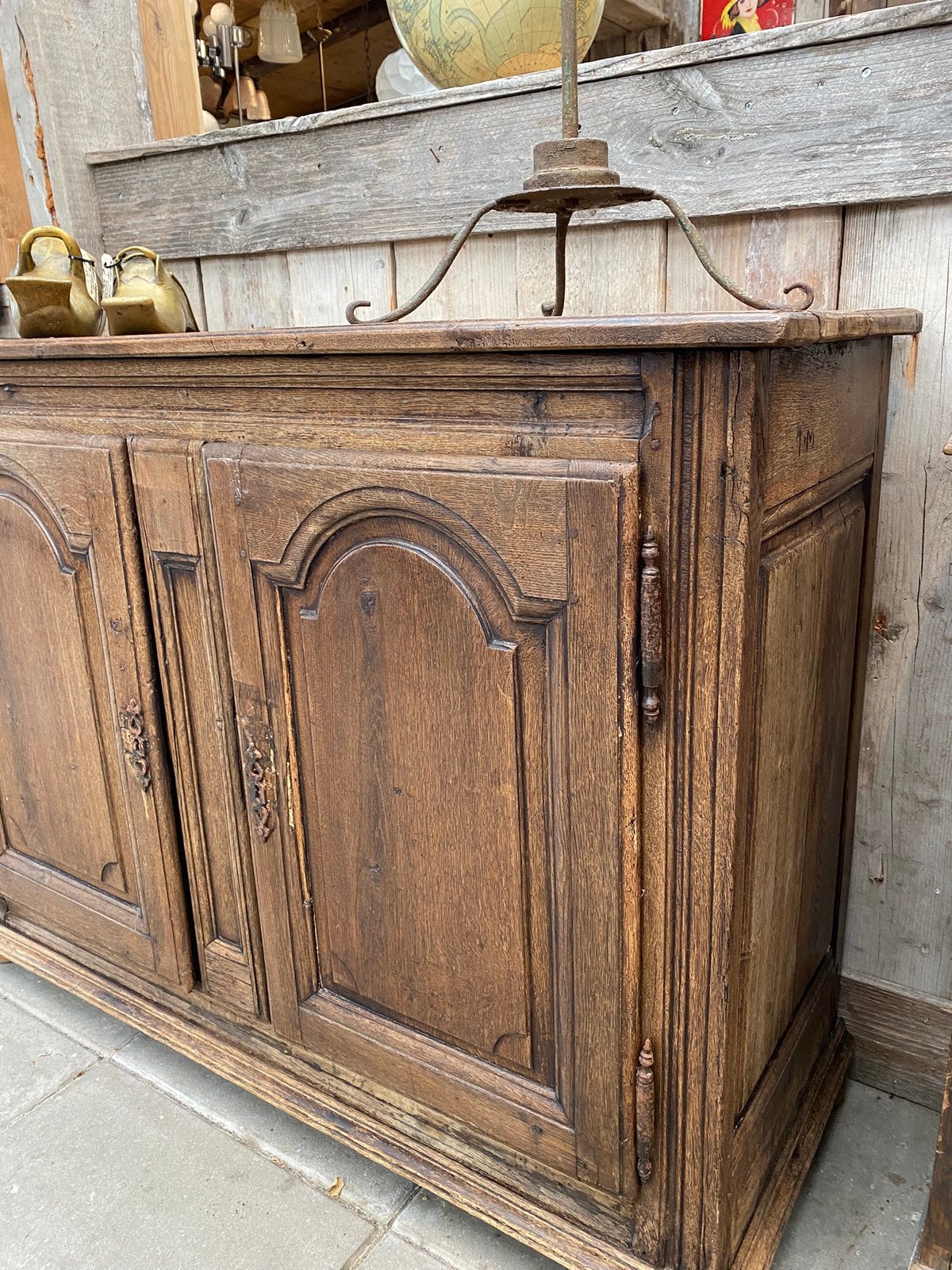 Stoer landelijke Franse kast dressoir, Ophalen