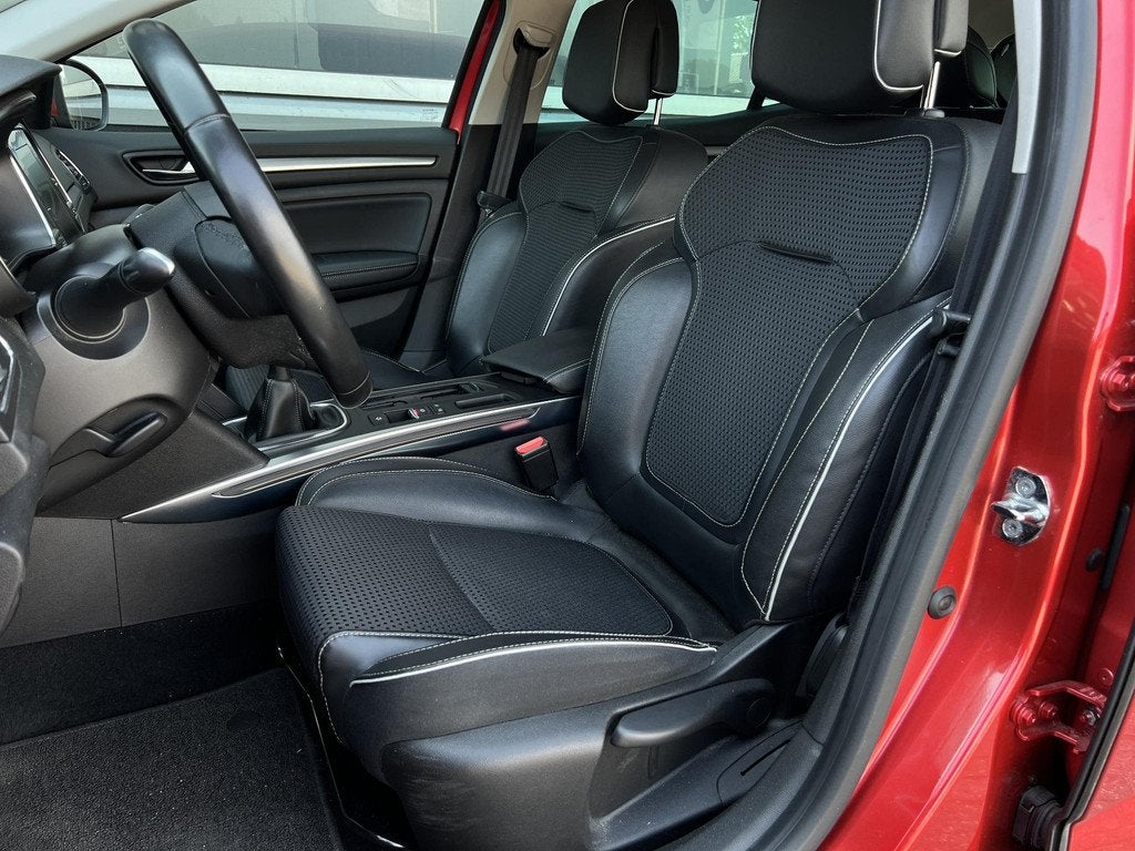 Renault Mégane 1.3 TCe GT-Line 163pk | BOSE | LED | CarPlay, Stof, Gebruikt, Euro 6, 4 cilinders