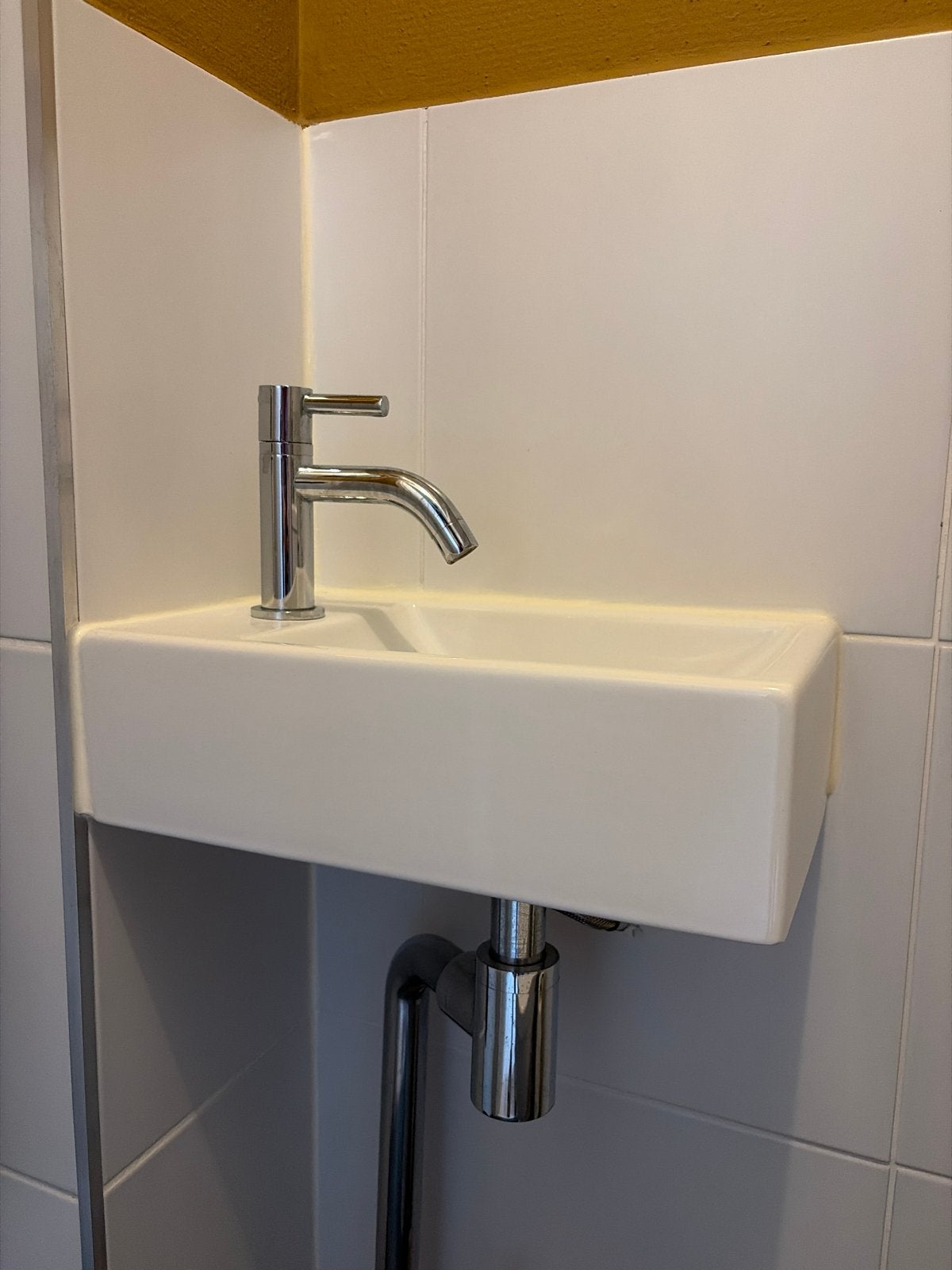 Wastafel met kraan - Zo goed als nieuw, Ophalen of Verzenden, Zo goed als nieuw, Chroom, Wastafel
