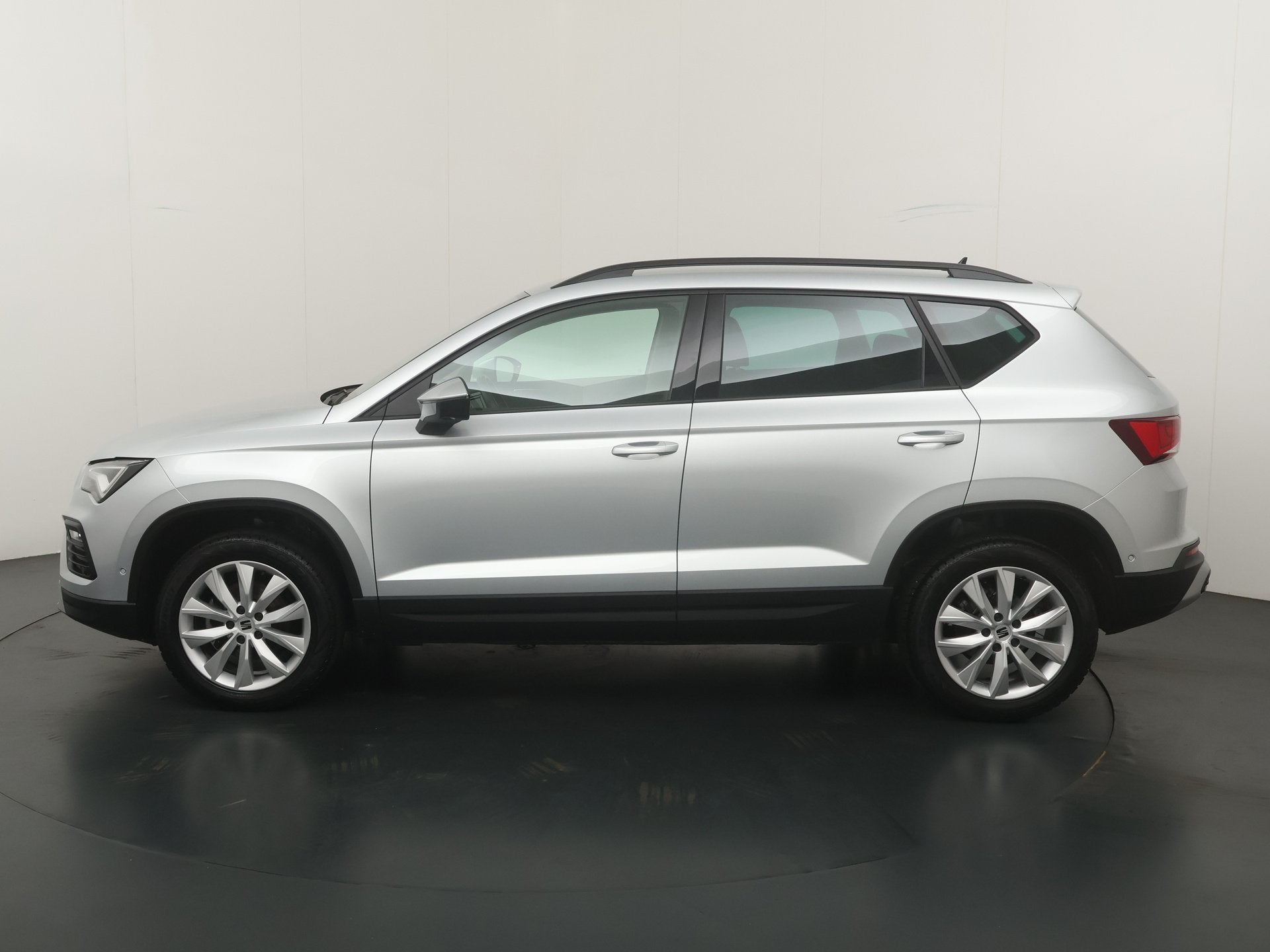 SEAT Ateca 1.5 TSI Style Business Intense | 1.600KG trekgewi, 12 maanden, 4 cilinders, Ateca, Bedrijf