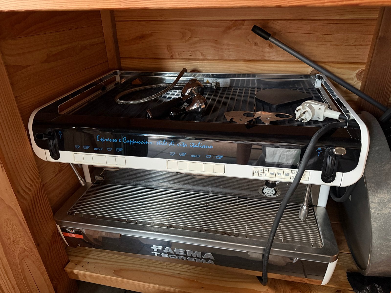 Professionele Faema Teorema Espresso Machine, Gebruikt, Espresso apparaat, 10 kopjes of meer, Koffiebonen