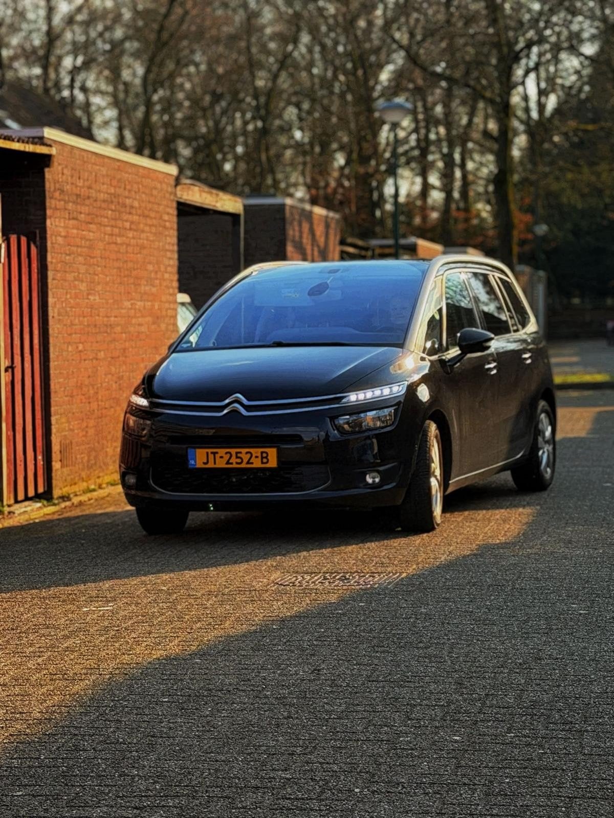 Citroën C4 (Grand) Picasso 1.6 THP 2014 Zwart, Voorwielaandrijving, Euro 5, Grijs, Particulier