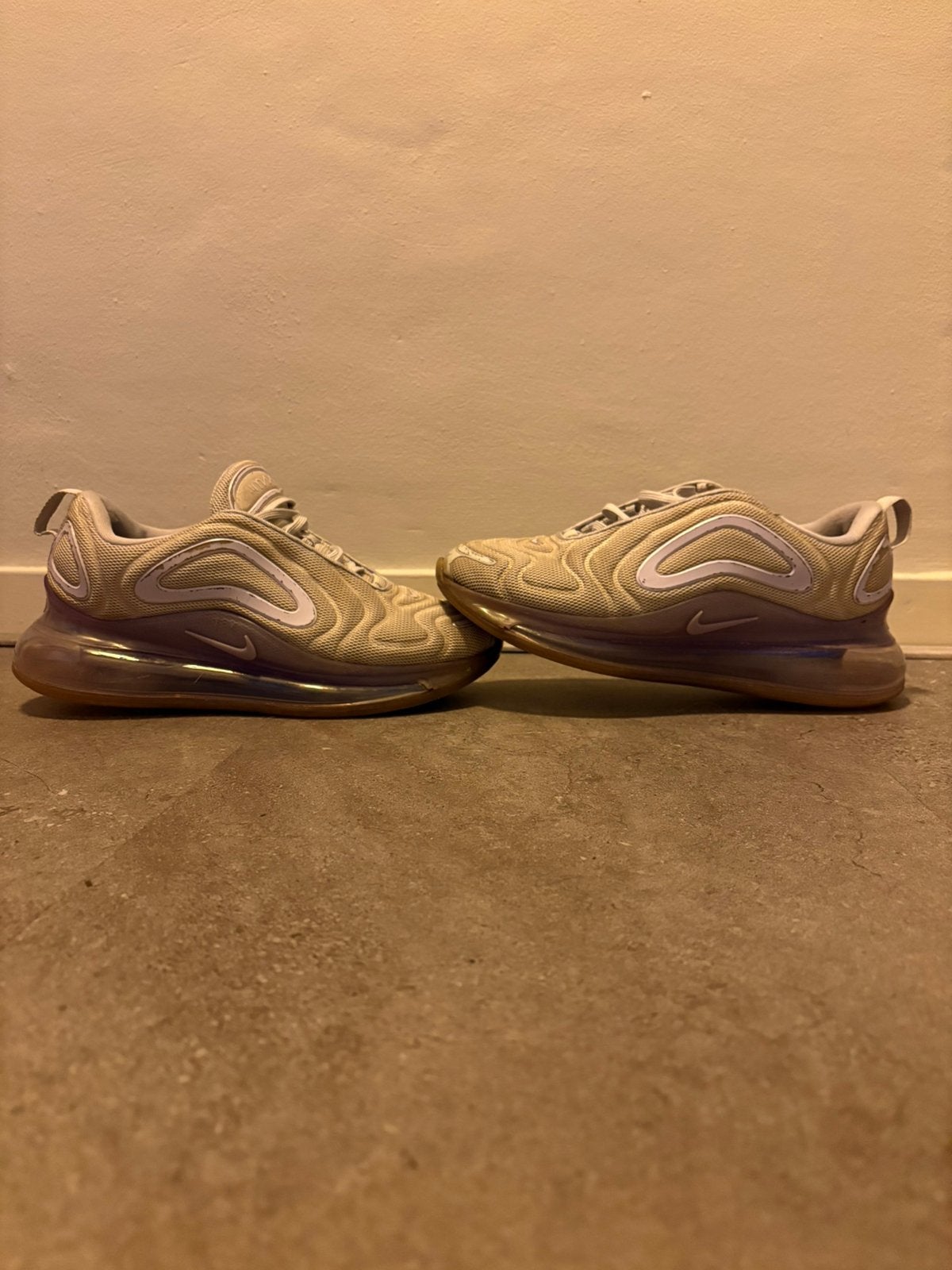 Nike air max 720, Ophalen, Overige kleuren, Sneakers of Gympen, Zo goed als nieuw