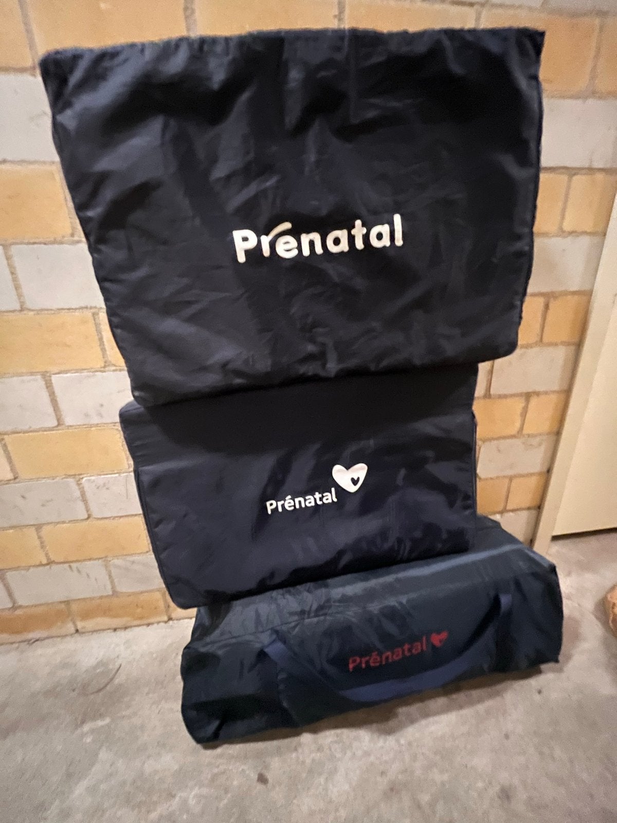 Prenatal Campingbedje donkerblauw met 2 matrassen en klamboe, Ophalen, Gebruikt, Reisbedje
