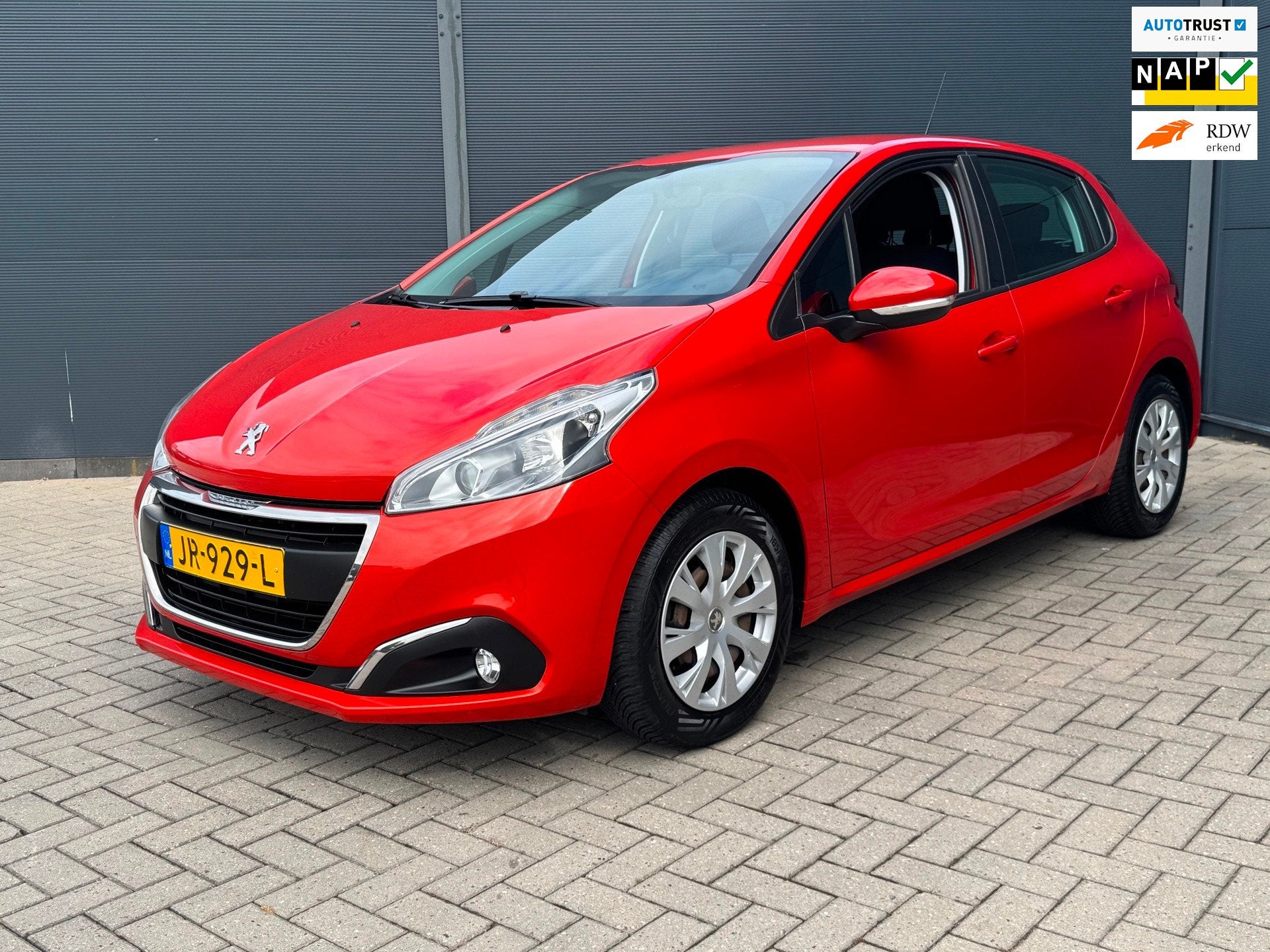 Peugeot 208 1.2 PureTech / Navi / Nap, Auto's, Peugeot, Voorwielaandrijving, Gebruikt, 82 pk, 23 km/l