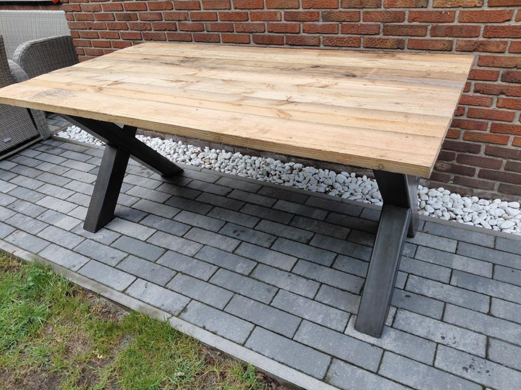 Douglas Tuintafel 180x100cm met metalen poten, Tuin en Terras, Tuintafels, Ophalen of Verzenden, Gebruikt, Rechthoekig, Hout