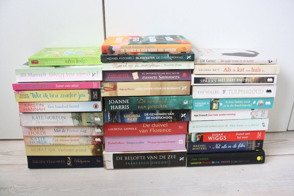 36 Romans - Nora Roberts, Katie Fforde, Sophie Kinsella, Ophalen of Verzenden, Gelezen, Madeline Martin