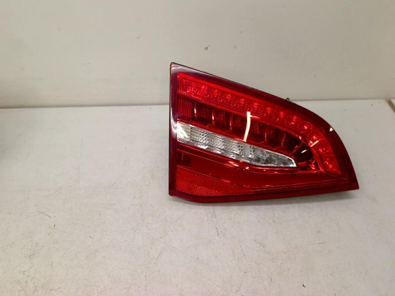 Achterlicht Links Achterklep Audi A4 Avant (B8) 8K0945093E, Auto-onderdelen, Gebruikt, Auto-Union-Straße  1, Ingolstadt 85057, , Duitsland