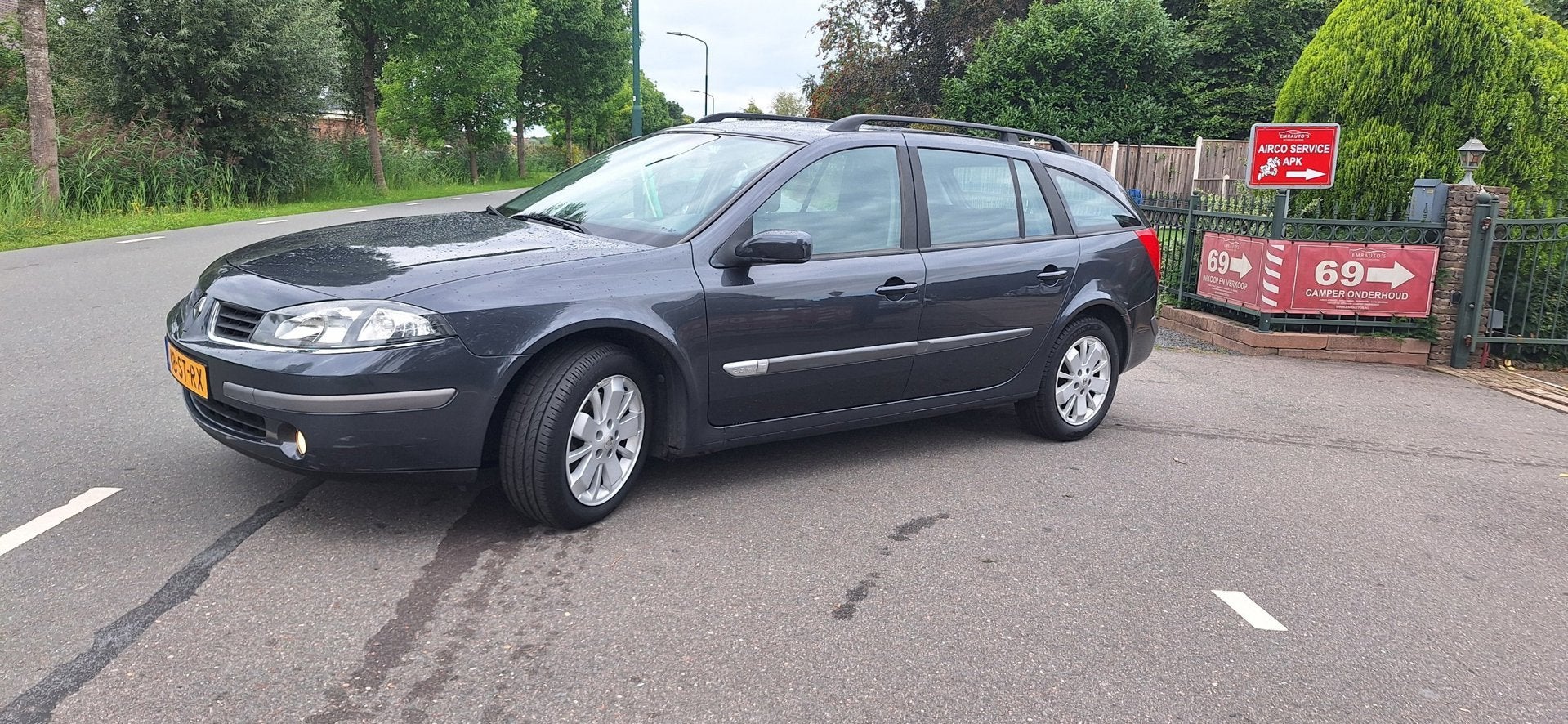 Renault Laguna Grand Tour 2.0-16V Dynamique, Voorwielaandrijving, 135 pk, Gebruikt, 4 cilinders