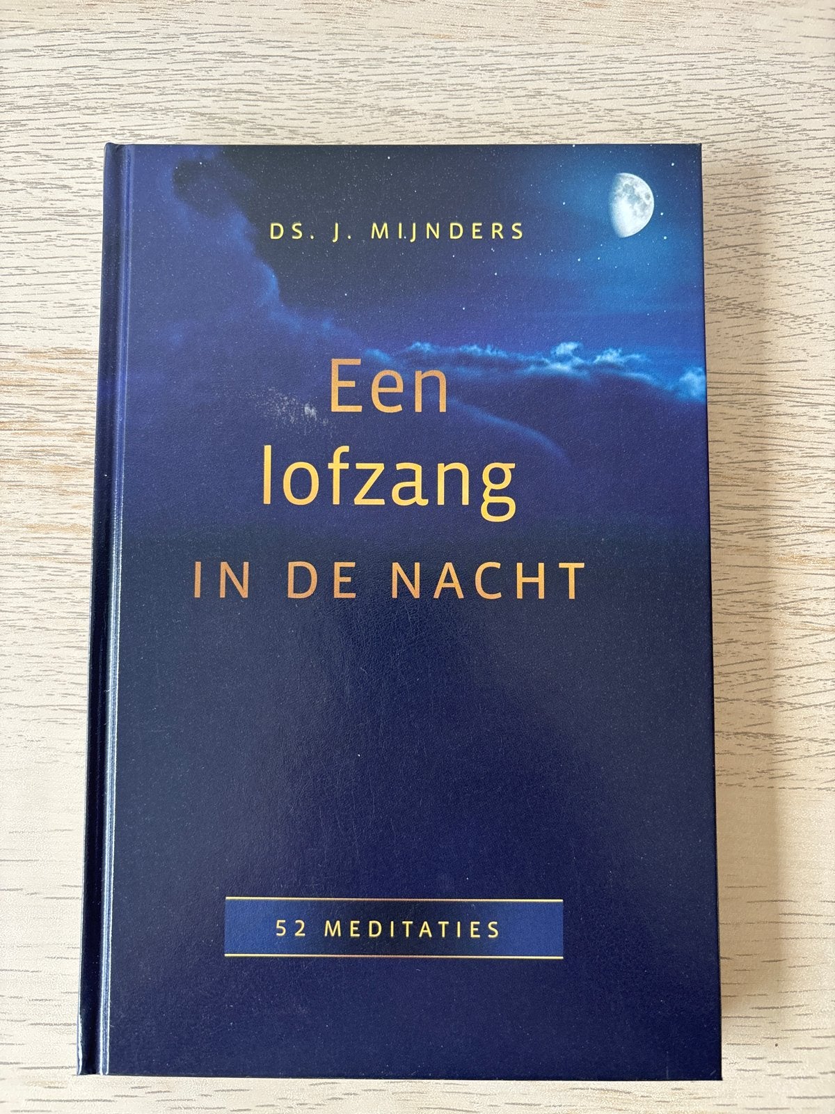 Een lofzang in de nacht - Ds. J. Mijnders, Ophalen of Verzenden, Zo goed als nieuw, Christendom | Protestants
