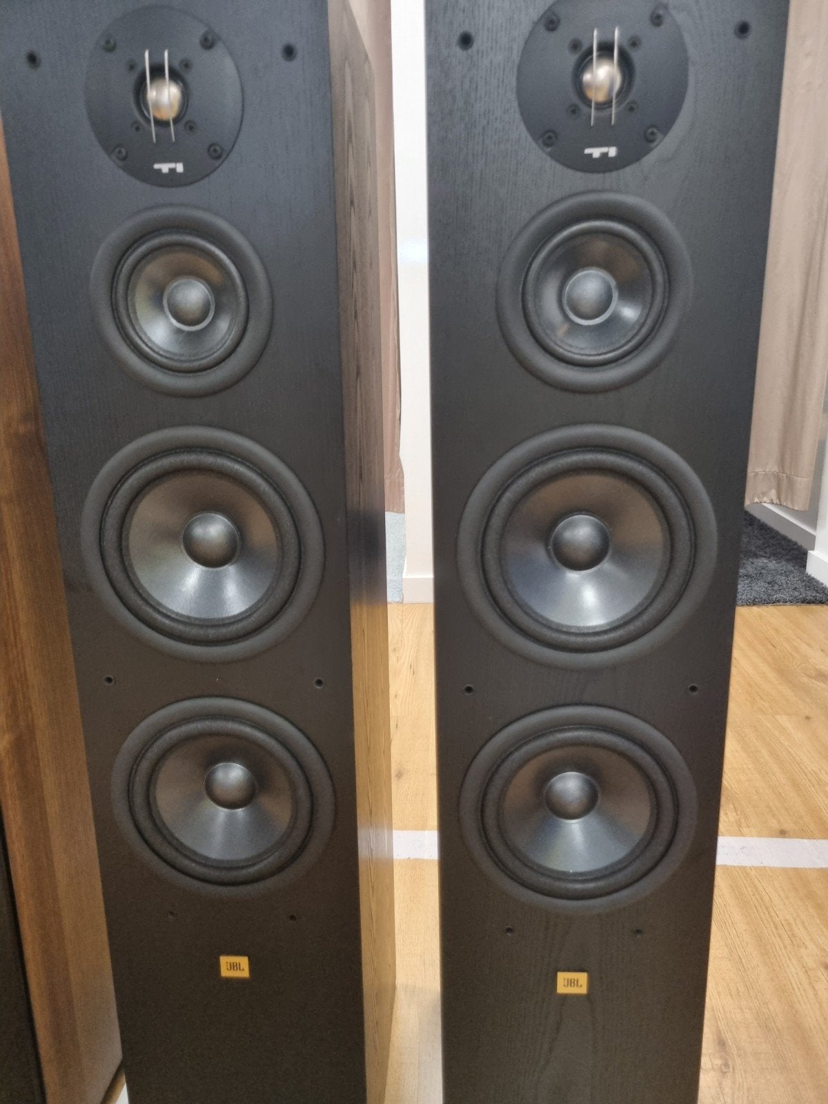 ✅JBL TI 600 luidsprekers in Nieuwstaat!