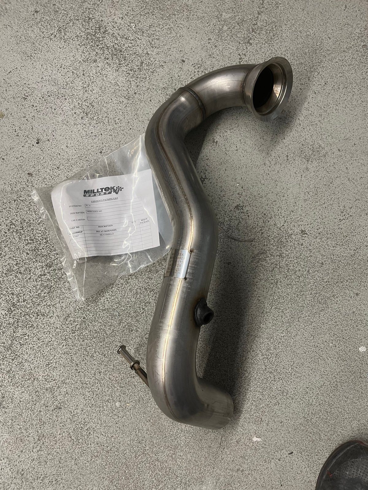Milltek Decat Downpipe Mercedes A45 AMG (MSMZ88REP), Ophalen, Mercedes-Benz, Nieuw, Milltec