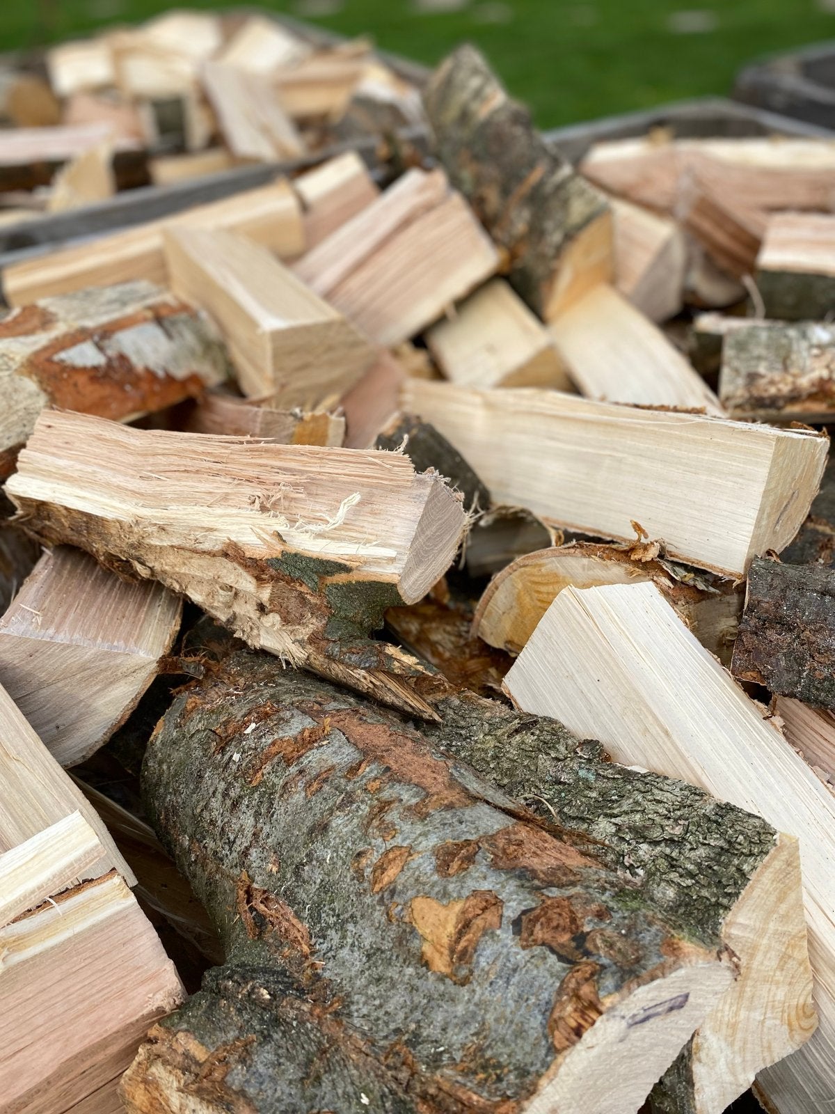 Gedroogd en gekloofd haardhout: Beuken- en Eikenmix, 3 tot 6 m³, Ophalen, Beukenhout, Blokken