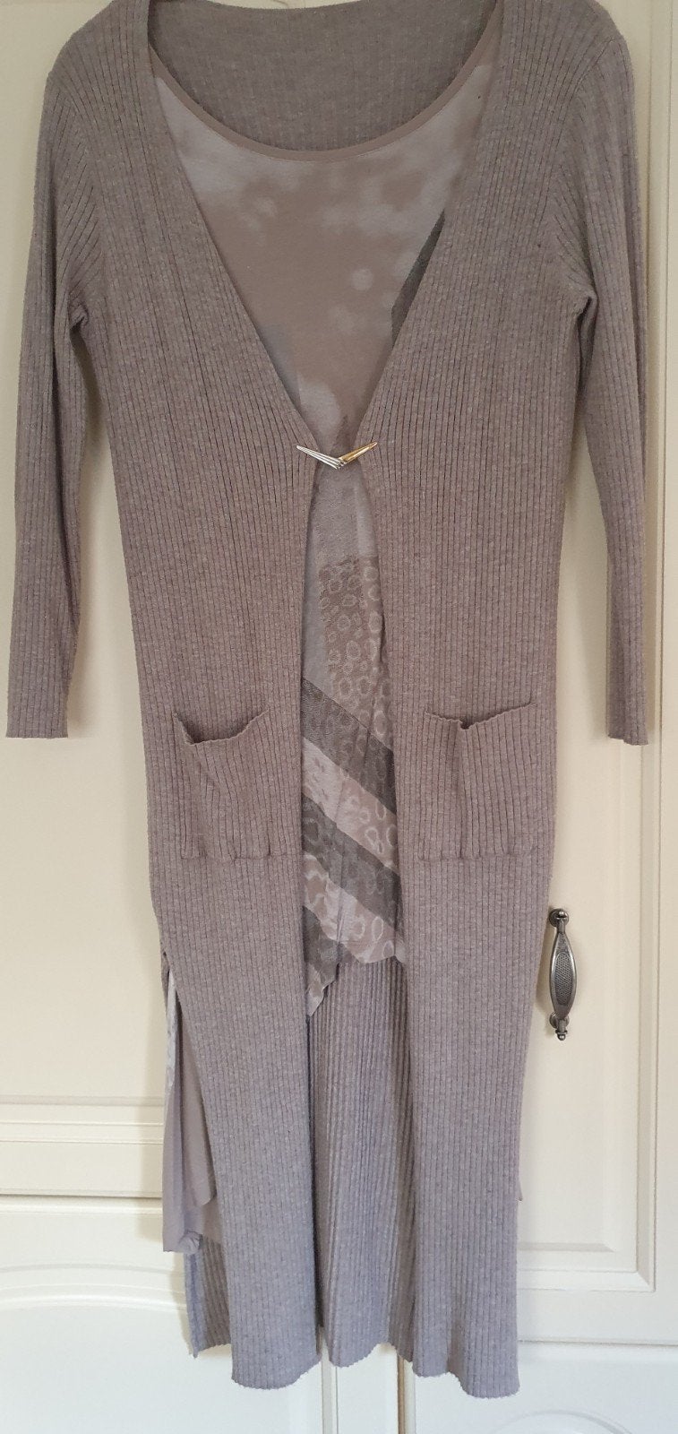 Setje een Lange gebreide vest met patroonjurk, Kleding | Dames, Oxmo, Ophalen of Verzenden, Zo goed als nieuw