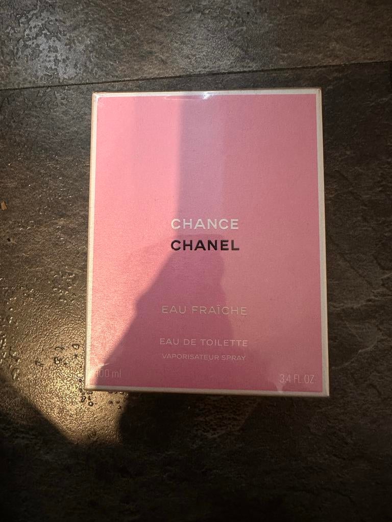 Chanel Chance Eau Fraîche Eau de Toilette 100 ml, Sieraden, Tassen en Uiterlijk, Uiterlijk | Parfum, Ophalen of Verzenden, Zo goed als nieuw