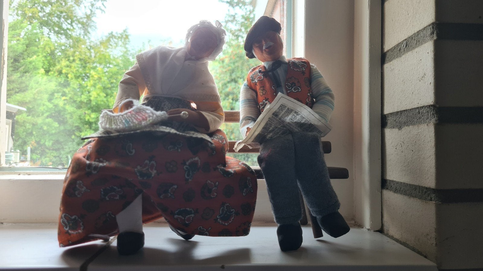 hand gemaakt oma en opa op bankje, Ophalen of Verzenden, Nieuw