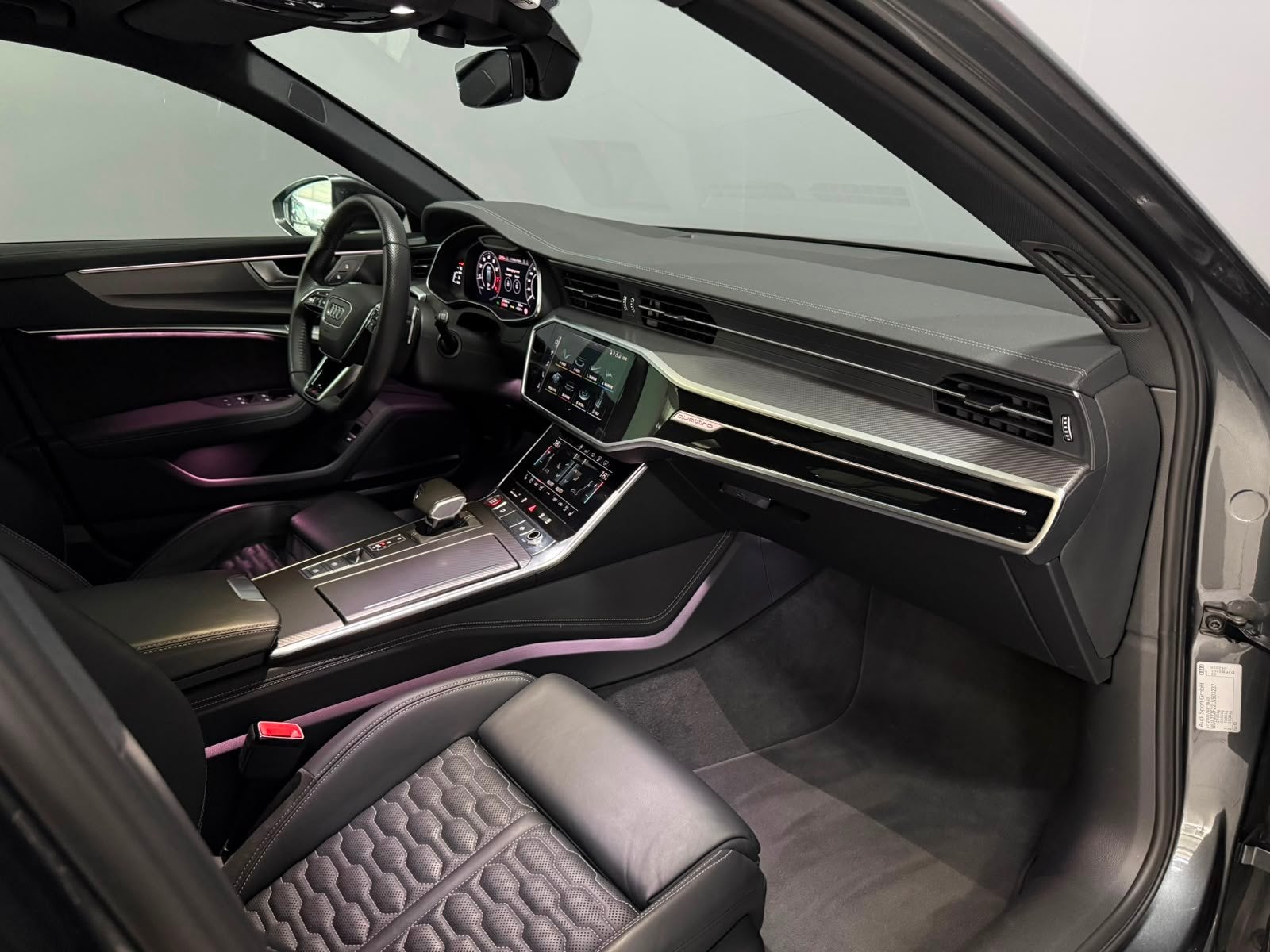 Audi RS6 TFSI quattro HUD | Trekhaak | Pano | Keramisch, Automaat, Dealer onderhouden, Gebruikt, 600 pk