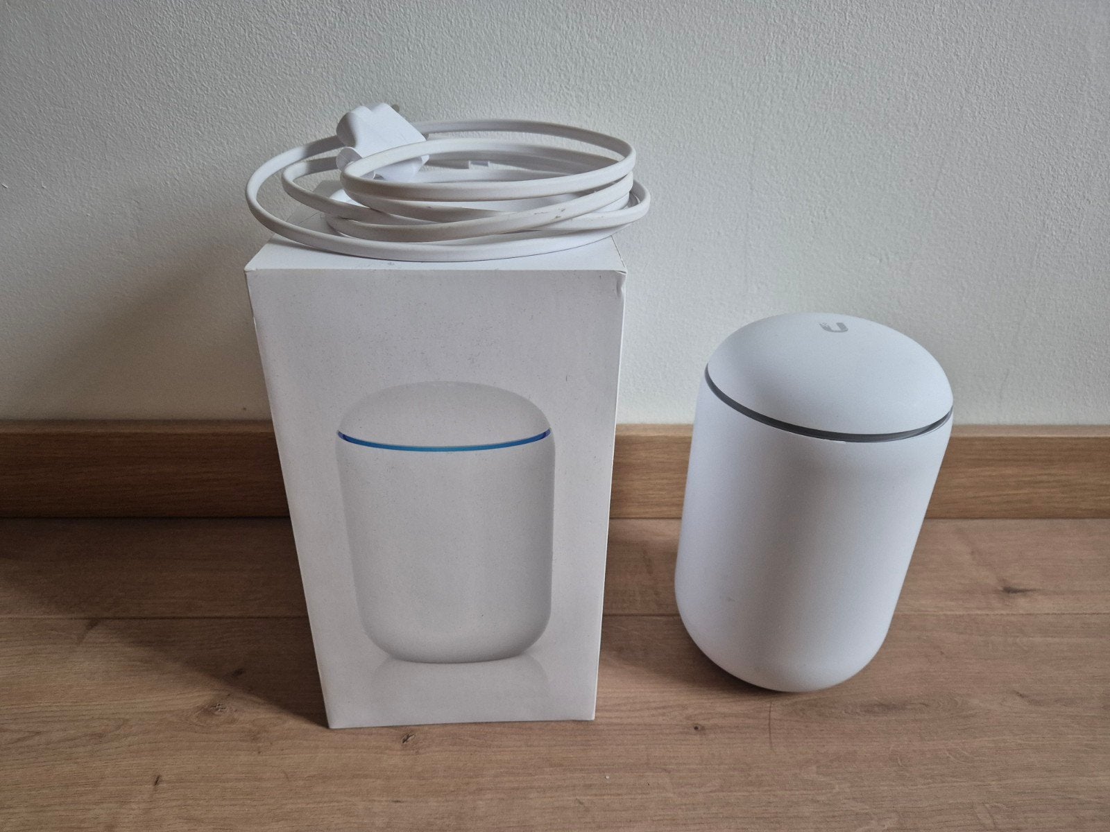 Ubiquiti UniFi Dream Machine (UDM) Router, Ophalen of Verzenden, Zo goed als nieuw, Router, Ubiquiti