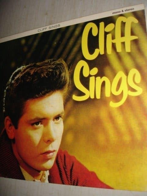 Cliff Richard- Cliff sings- (NIEUW), Verzenden, Nieuw in verpakking, Digipak