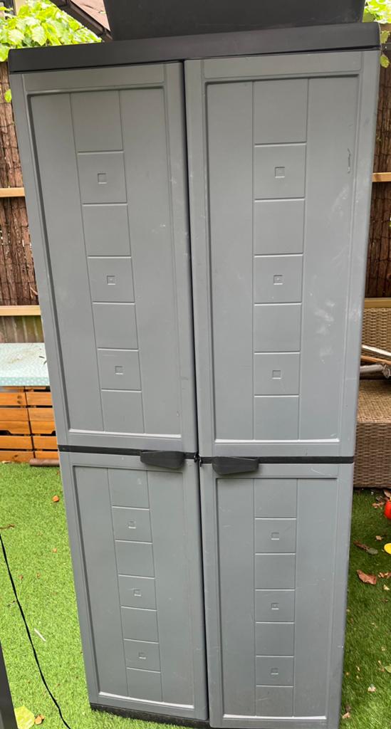 Keter Jolly hoge kast met drie planken - tuinkast, Tuin en Terras, Ophalen, Gebruikt, Kunststof, Overige typen