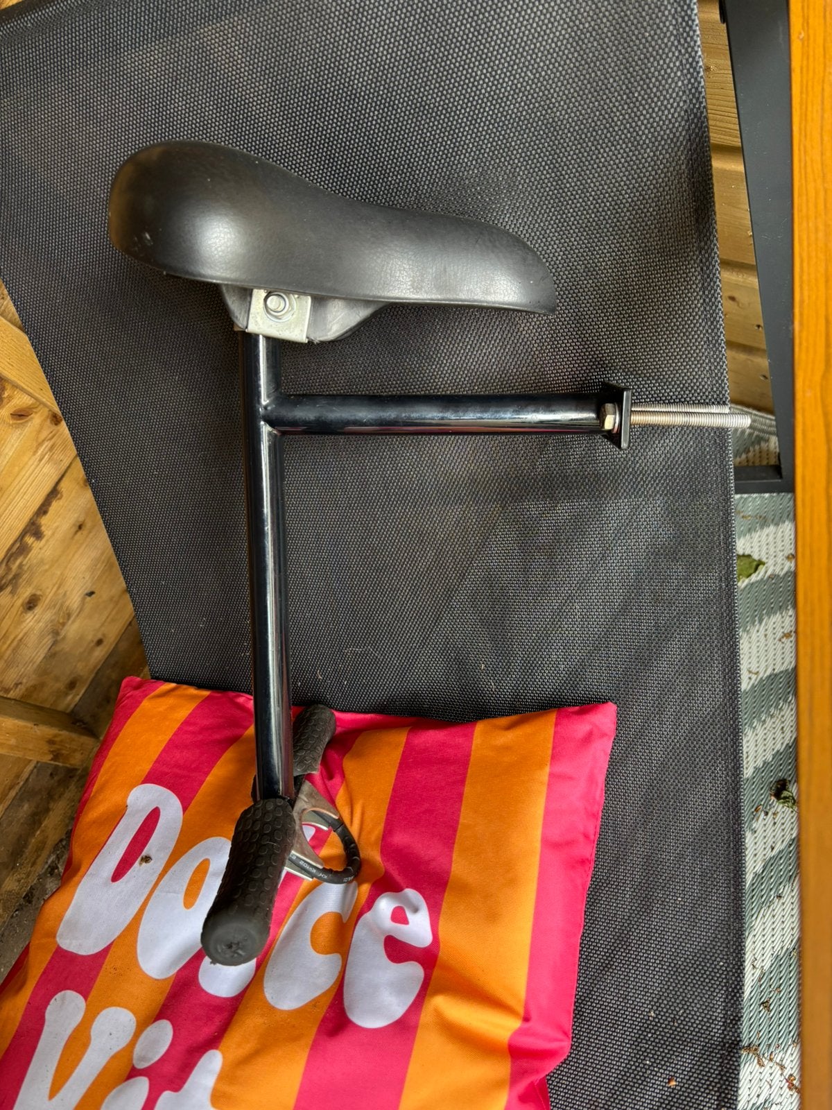 Stoeltje voor op damesfiets, Ophalen, Zo goed als nieuw