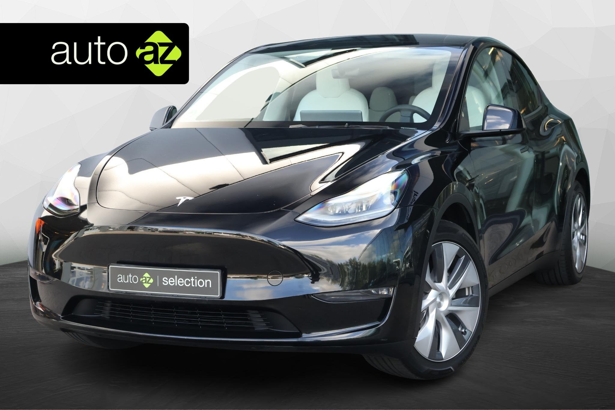 Tesla Model Y Long Range AWD 75 kWh / Trekhaak/ Panoramadak, Stof, Gebruikt, 495 min, Zwart