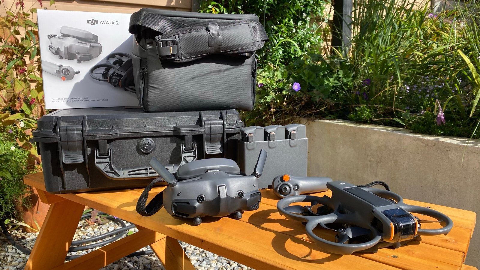 DJI Avata 2 Fly More Combo incl. custom Peli Case, Audio, Tv en Foto, Cameradrone, 15 tot 30 minuten, Zo goed als nieuw, 1 tot 5 kilometer