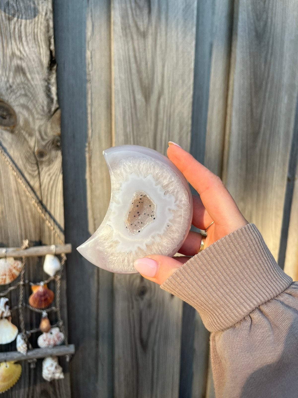 agaat maan met druzy op standaard, Ophalen of Verzenden, Gebruikt
