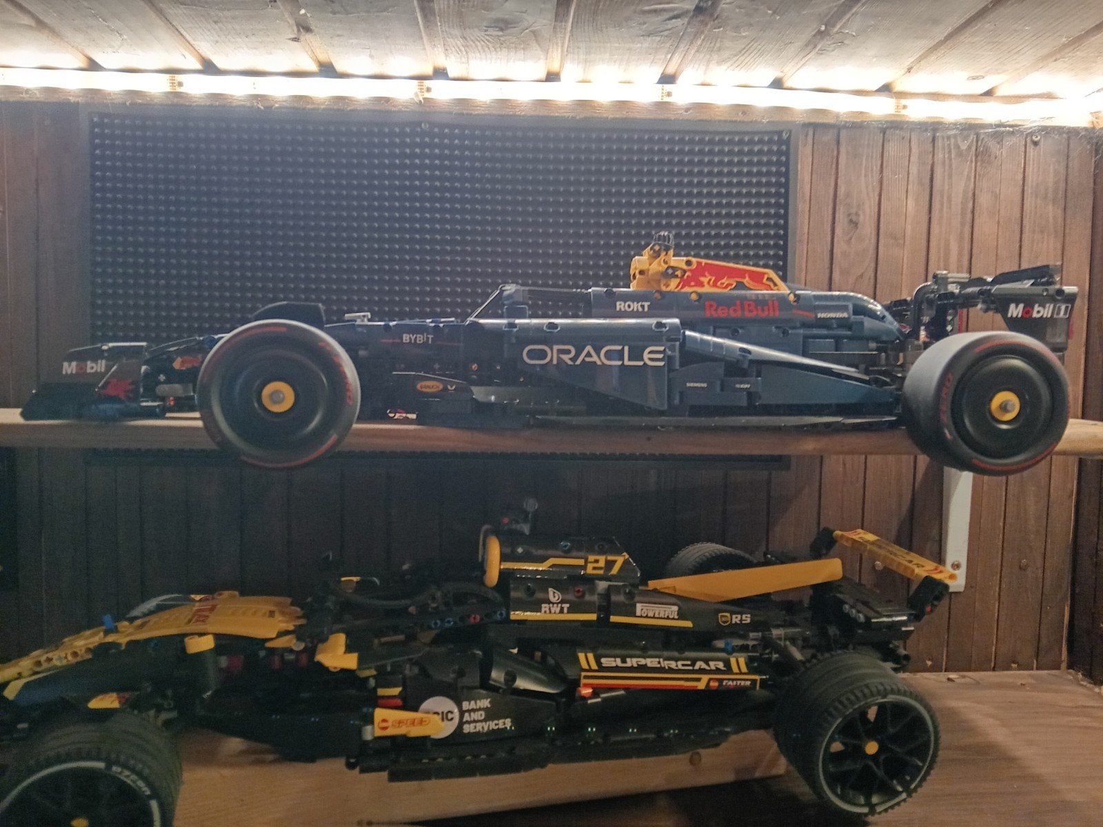 Lego Technic Red Bull Racing F1 auto (42161), Kinderen en Baby's, Ophalen of Verzenden, Zo goed als nieuw, Overige merken
