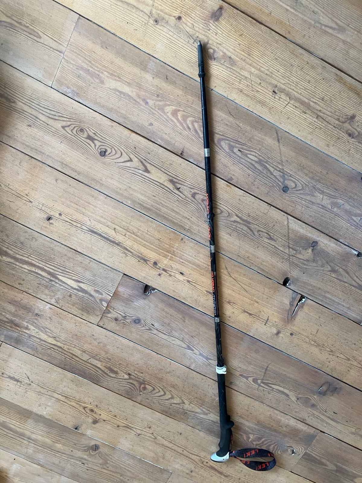 Wandelstok Leki carbon, 1 stuk, Sport en Fitness, Bergsport en Wandelen, Ophalen of Verzenden, Zo goed als nieuw, Wandelstok